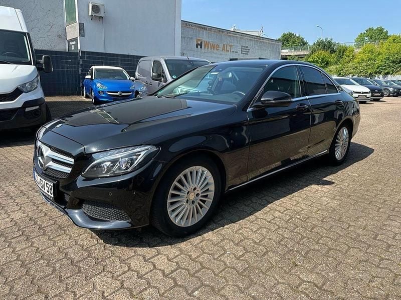 Schwarz Gebraucht 2016 Mercedes C200 Limousine | 19.999 € (Guter Preis) - Bild 1/3