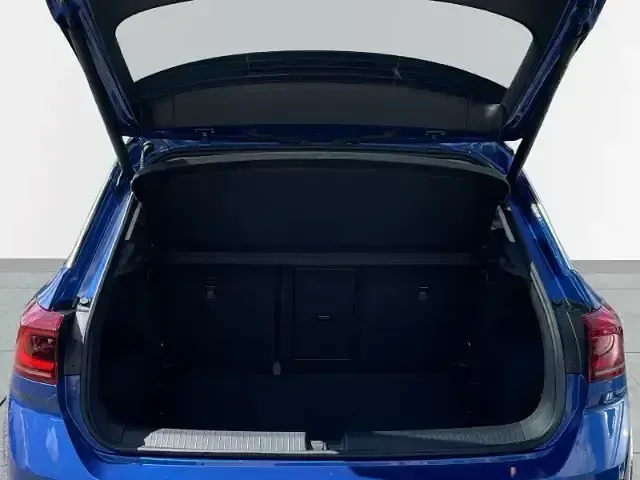 Gebraucht VW T-Roc Style 150 PS (110 kW) 2023 Ravennablau metallic/schwarz SUV