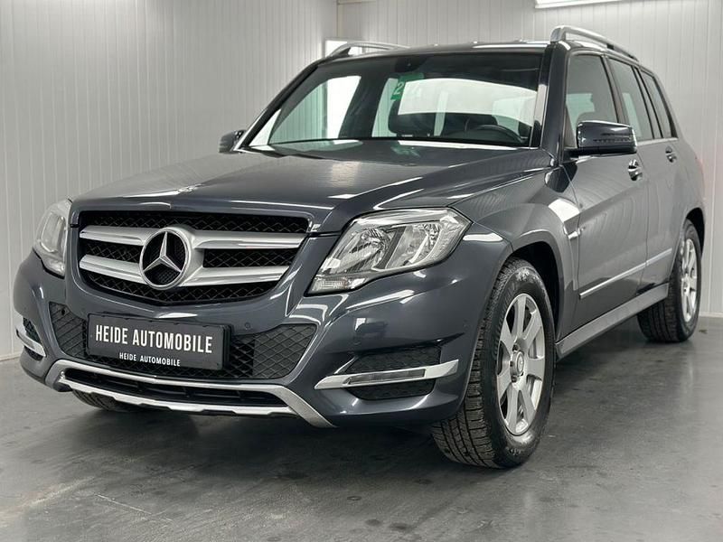 Grau Gebraucht 2012 Mercedes GLK220 SUV | 13.390 € (Fairer Preis) - Bild 1/4