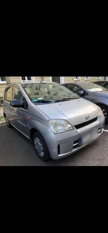 Gebraucht Daihatsu Cuore 58 PS (42 kW) 2004 Silber Kleinwagen