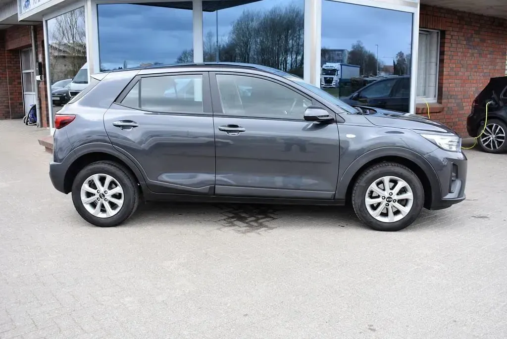 Gebraucht Kia Stonic Edition 7 99 PS (72 kW) 2019 Abt platinum graphit met. SUV