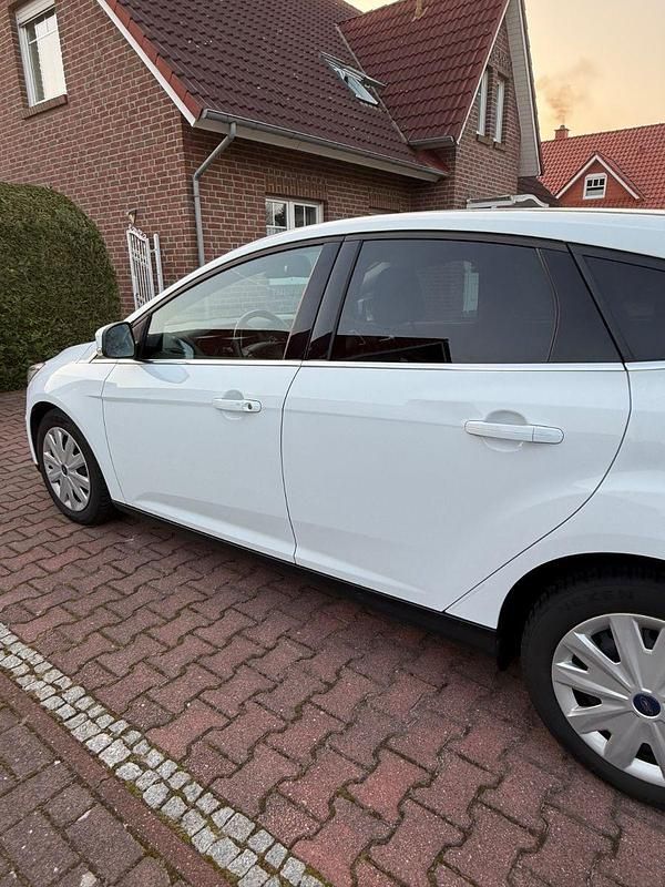 Gebraucht Ford Focus Business Edition 150 PS (110 kW) 2016 Weiß Limousine