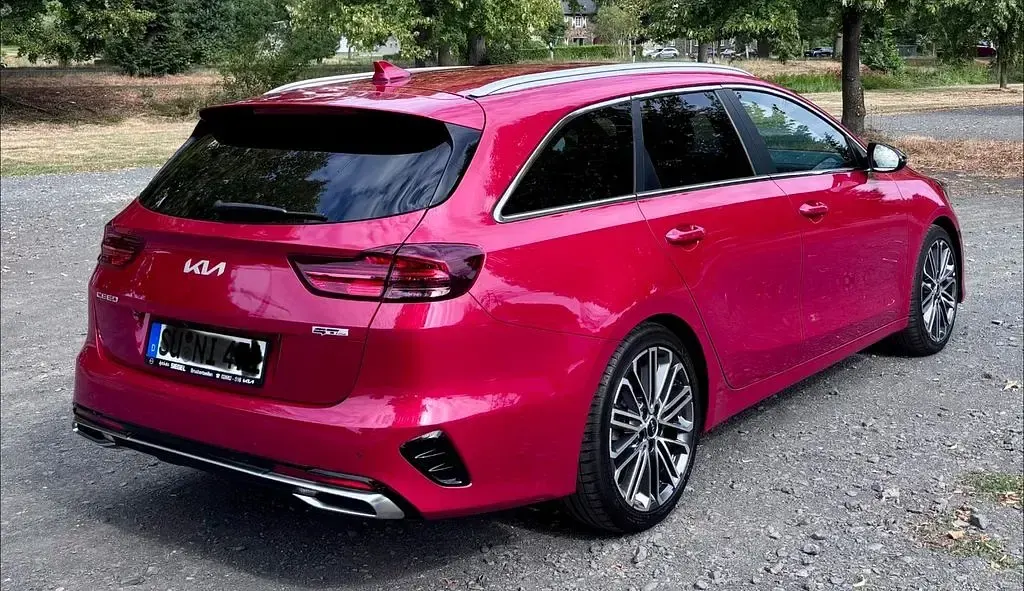 Gebraucht Kia Ceed Sportswagon GT-Line 140 PS (102 kW) 2025 Rot Kombi
