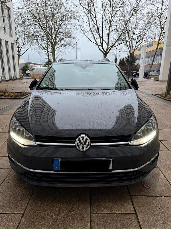 Gebraucht VW Golf VII 116 PS (85 kW) 2018 Grau Kombi