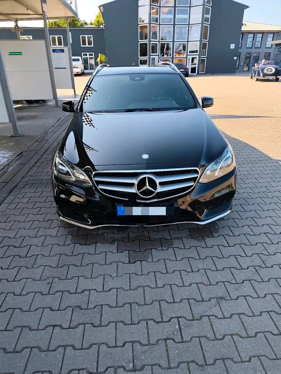 Gebraucht Mercedes E350 Avantgarde 252 PS (185 kW) 2014 Schwarz Kombi