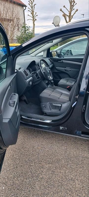 Gebraucht VW Sharan 2012 Schwarz Van / Kleinbus