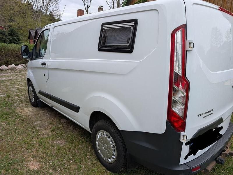 Second-hand Ford Transit Custom 101 CP (74 kW) 2015 Alb Berlinǎ