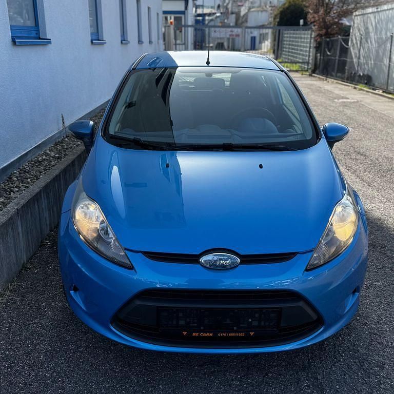 Gebraucht Ford Fiesta Trend 82 PS (60 kW) 2009 Blau Kleinwagen