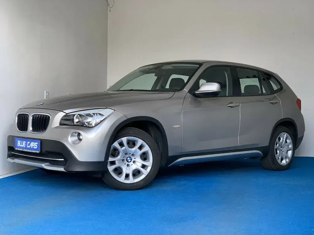 Gebraucht BMW X1 150 PS (110 kW) 2011 Kaschmirsilber (metallic) SUV