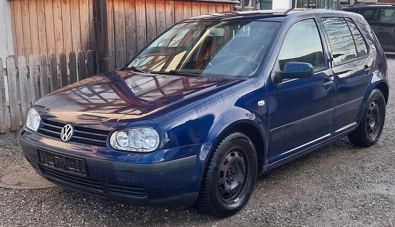 Gebraucht VW Golf IV 110 PS (80 kW) 2002 Blau Kleinwagen