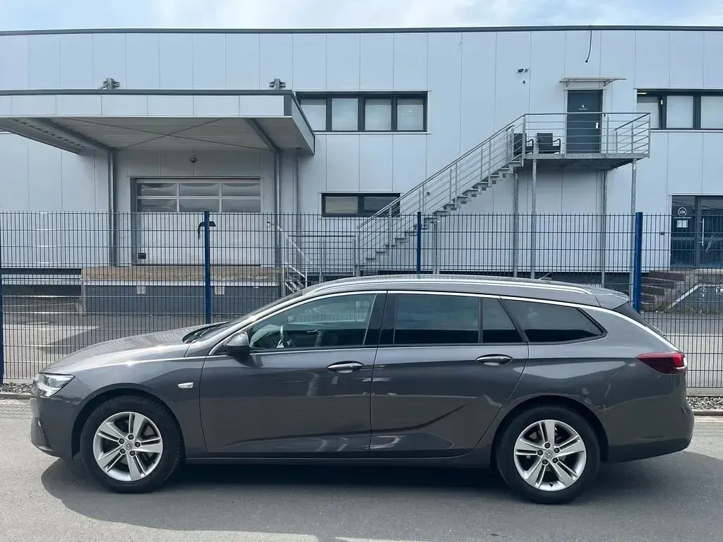 Gebraucht Opel Insignia 174 PS (127 kW) 2022 Grau Limousine