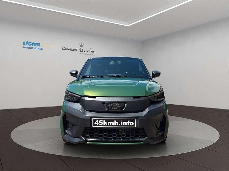 Neu Ligier JS50 2026 Samtgrün Kleinwagen