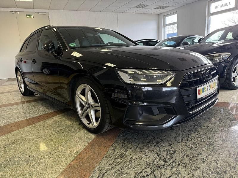 Gebraucht Audi A4 S-Line 163 PS (119 kW) 2022 Schwarz Kombi