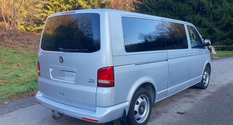Gebraucht VW T5 Comfortline 179 PS (131 kW) 2013 Silber Van