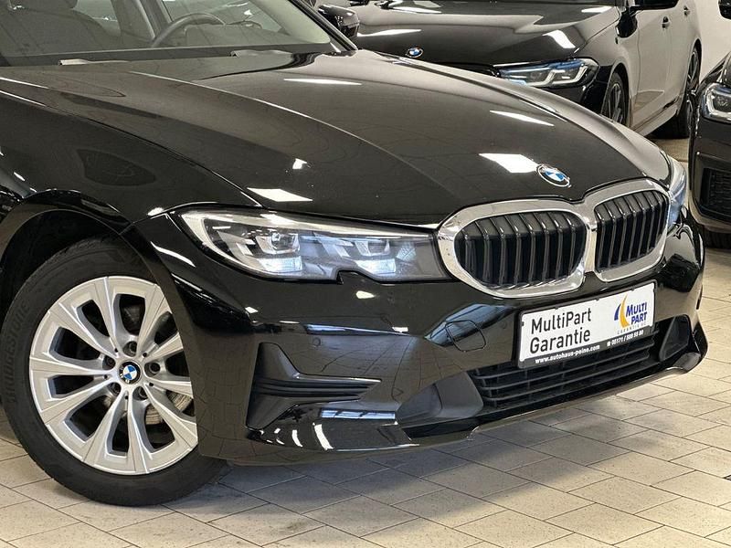 Gebraucht BMW 318 Advantage 156 PS (114 kW) 2022 Schwarz Limousine