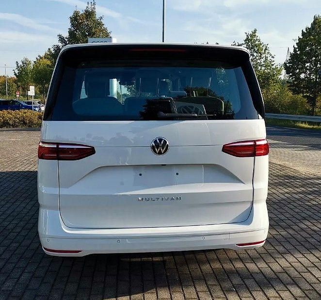 Gebraucht VW Multivan Life 136 PS (100 kW) 2023 Weiß Van