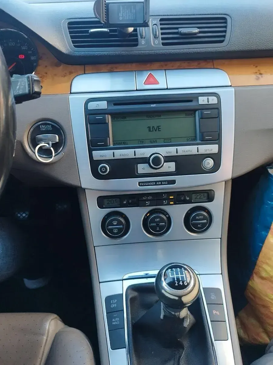 Gebraucht VW Passat Comfortline 170 PS (125 kW) 2008 Braun Kombi