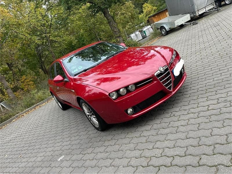 Rot Gebraucht 2011 Alfa Romeo 159 Kombi | 1.700 € (Superpreis) - Bild 1/4