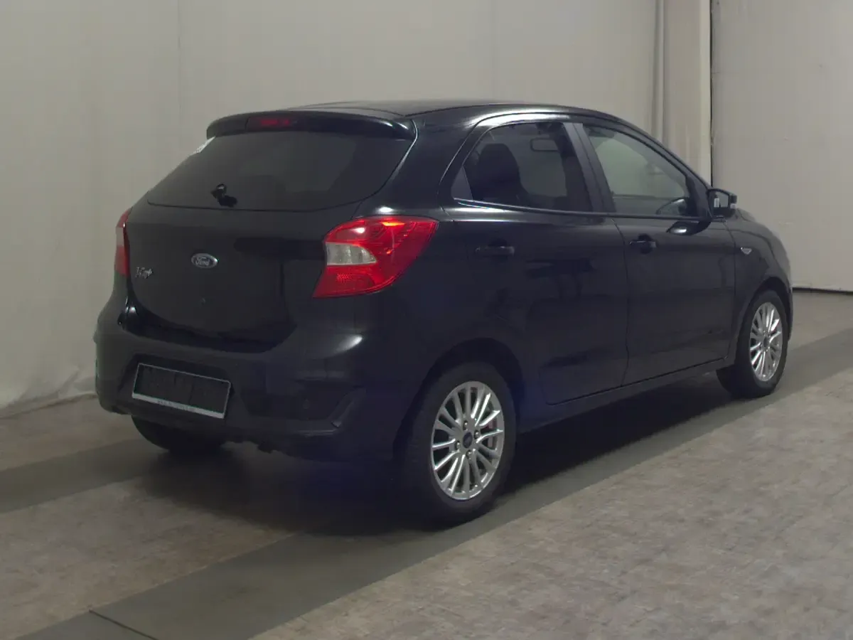 Gebraucht Ford Ka Plus Cool & Connect 86 PS (63 kW) 2019 Iridium schwarz metallic Kleinwagen