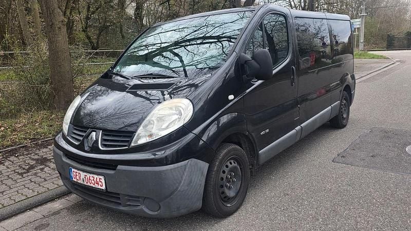 Gebraucht Renault Trafic 114 PS (83 kW) 2009 Schwarz Van / Kleinbus