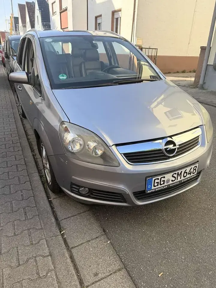 Gebraucht Opel Zafira Cosmo 150 PS (110 kW) 2007 Grau Van / Kleinbus