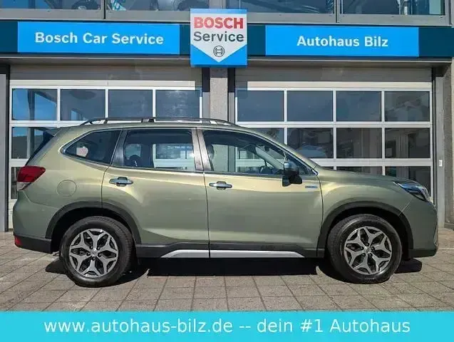 Gebraucht Subaru Forester 150 PS (110 kW) 2021 Grün SUV