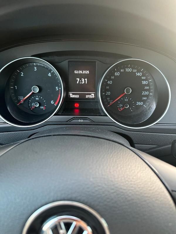 Silber Gebraucht 2015 VW Passat Kombi | 13.500 € (Fairer Preis) - Bild 1/4