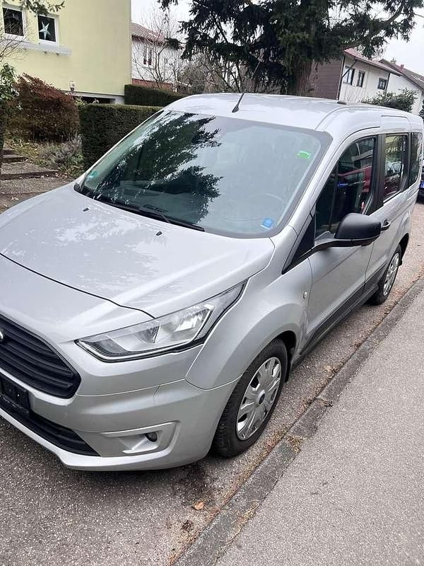 Gebraucht Ford Tourneo Trend 101 PS (74 kW) 2019 Silber Kombi