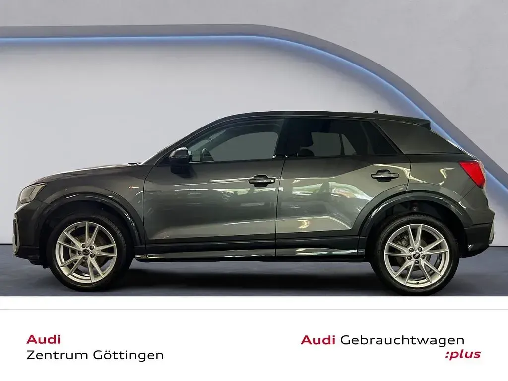 Gebraucht Audi Q2 S-Line 116 PS (85 kW) 2025 Grau SUV