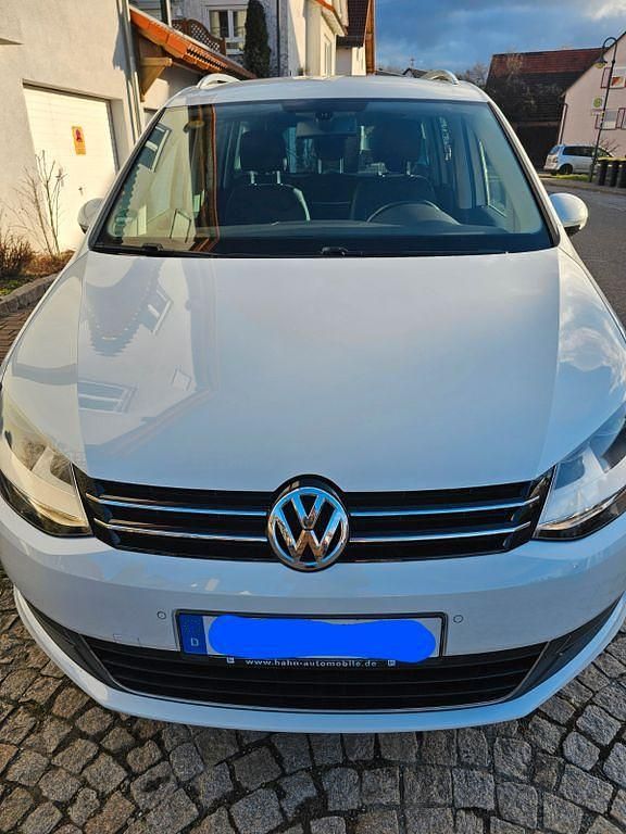 Weiß Gebraucht 2014 VW Sharan Van / Kleinbus | 16.900 € (Fairer Preis) - Bild 1/4