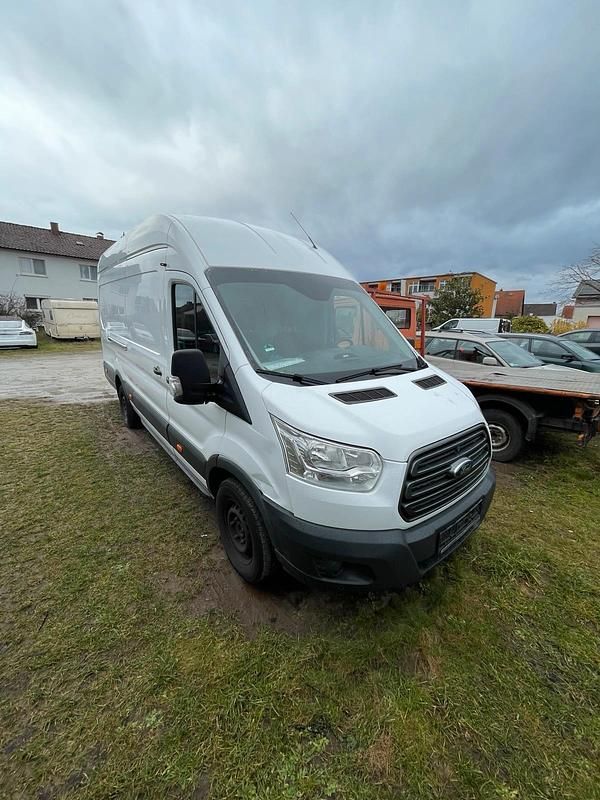 Gebraucht Ford Transit 2018 Weiß Van / Kleinbus