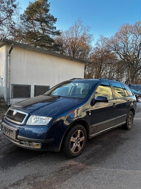 Blau Gebraucht 2002 Skoda Fabia Kombi | 599 € (Superpreis) - Bild 1/4