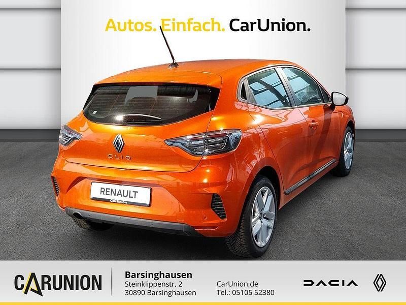 Neu Renault Clio V Evolution 91 PS (66 kW) 2025 Valenciaorange metallic Limousine