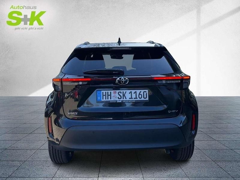 Neu Toyota Yaris 131 PS (96 kW) 2026 Mysticschwarz mica (schwarz) Kleinwagen