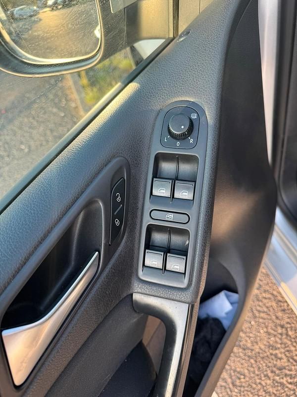 Gebraucht VW Golf VI 122 PS (89 kW) 2009 Grau Kleinwagen