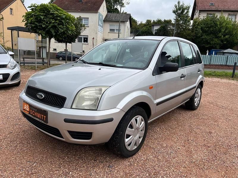 Grau Gebraucht 2005 Ford Fusion Ambiente Limousine | 2.999 € (Teuer) - Bild 1/4