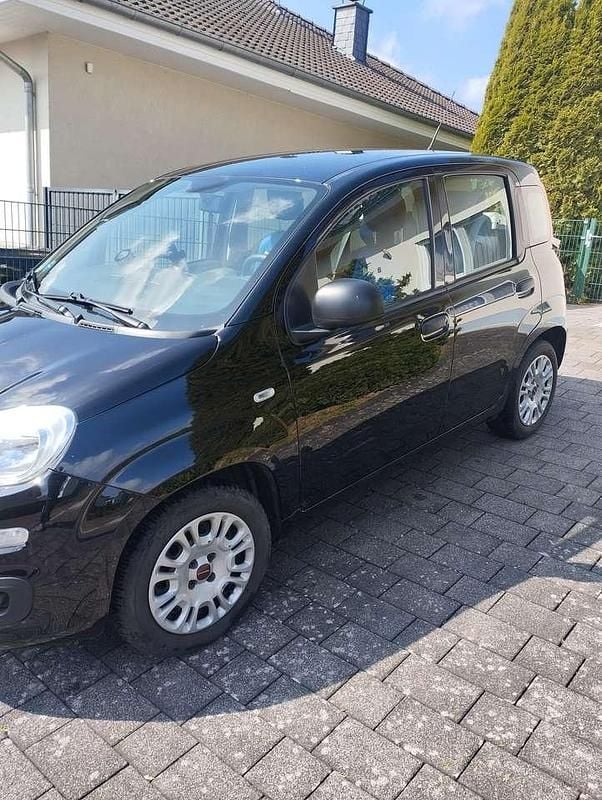 Gebraucht Fiat Panda Pop 69 PS (50 kW) 2018 Schwarz Kleinwagen