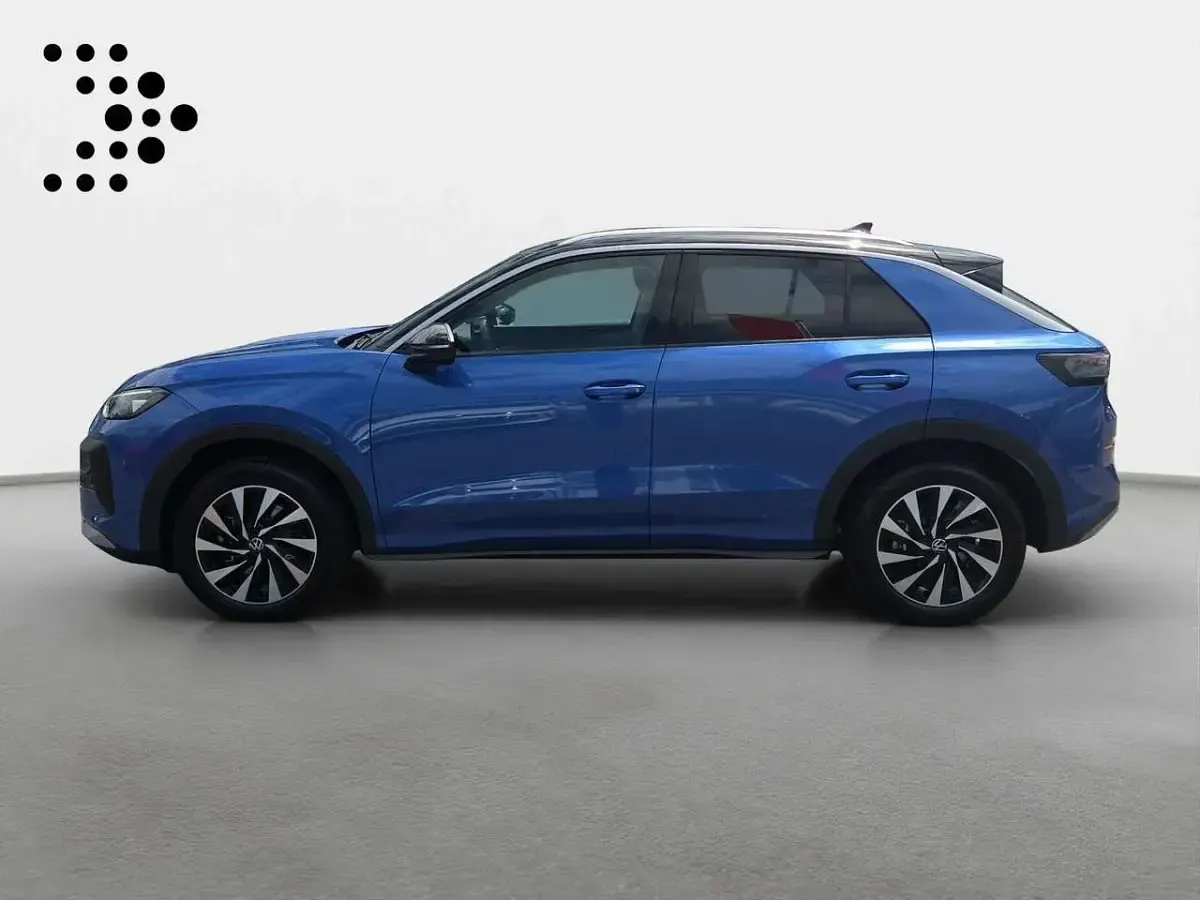 Neu VW T-Roc Style 116 PS (85 kW) 2026 Celestial blue metallic schwar SUV
