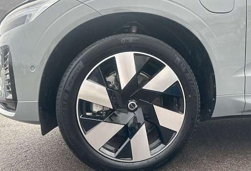 Gebraucht Volvo XC60 Plus 455 PS (334 kW) 2025 Grau SUV