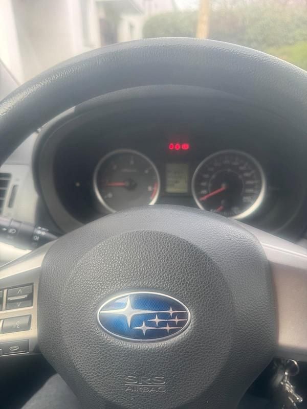 Gebraucht Subaru Forester 147 PS (108 kW) 2014 Grau SUV