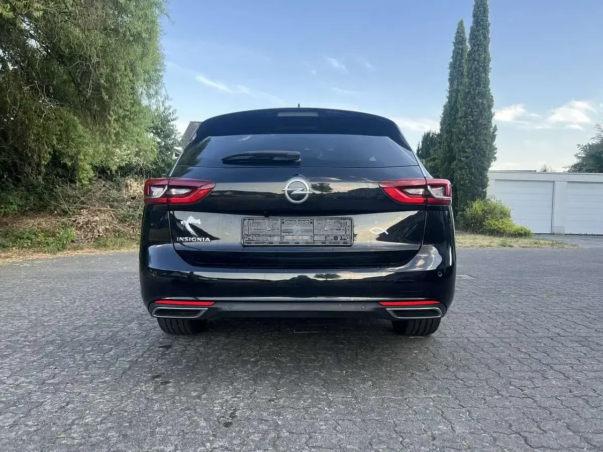 Gebraucht Opel Insignia Innovation 209 PS (153 kW) 2019 Schwarz Kombi