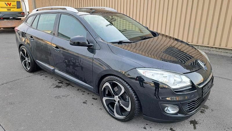 Gebraucht Renault Mégane GrandTour 110 PS (80 kW) 2012 Schwarz Kombi