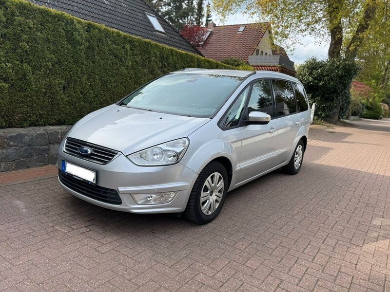 Silber Gebraucht 2011 Ford Galaxy Van / Kleinbus | 5.950 € (Guter Preis) - Bild 1/4
