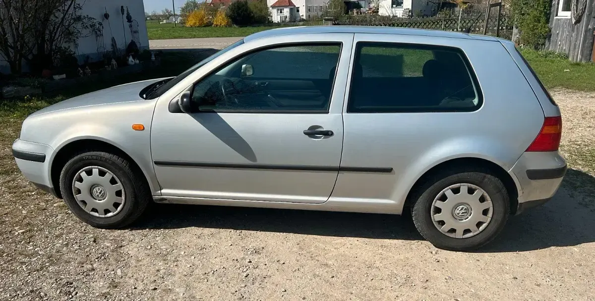 Gebraucht VW Golf IV 75 PS (55 kW) 1999 Silber Kleinwagen