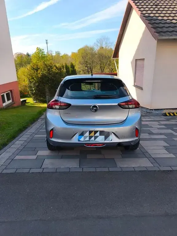 Usata Opel Corsa Elegance 101 CV (74 kW) 2019 Argento Utilitaria
