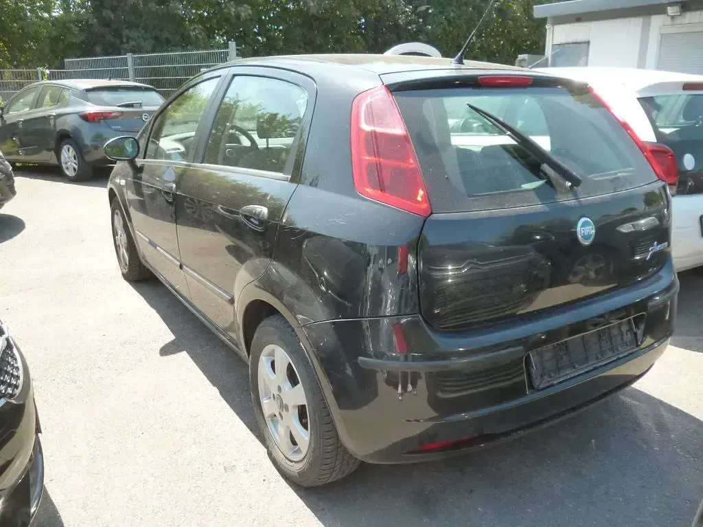 Gebraucht Fiat Grande Punto Dynamic 95 PS (69 kW) 2006 Schwarz Kleinwagen