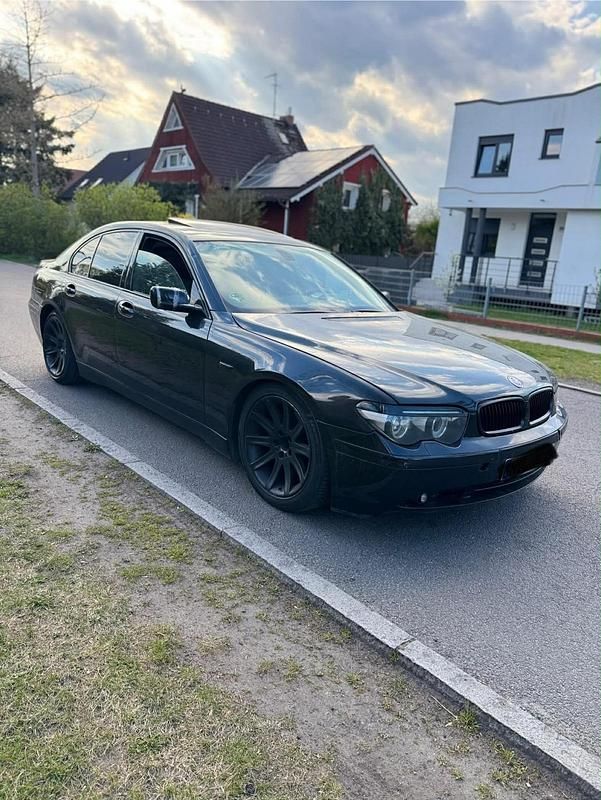 Second-hand BMW 730 218 CP (160 kW) 2004 Negru Berlinǎ