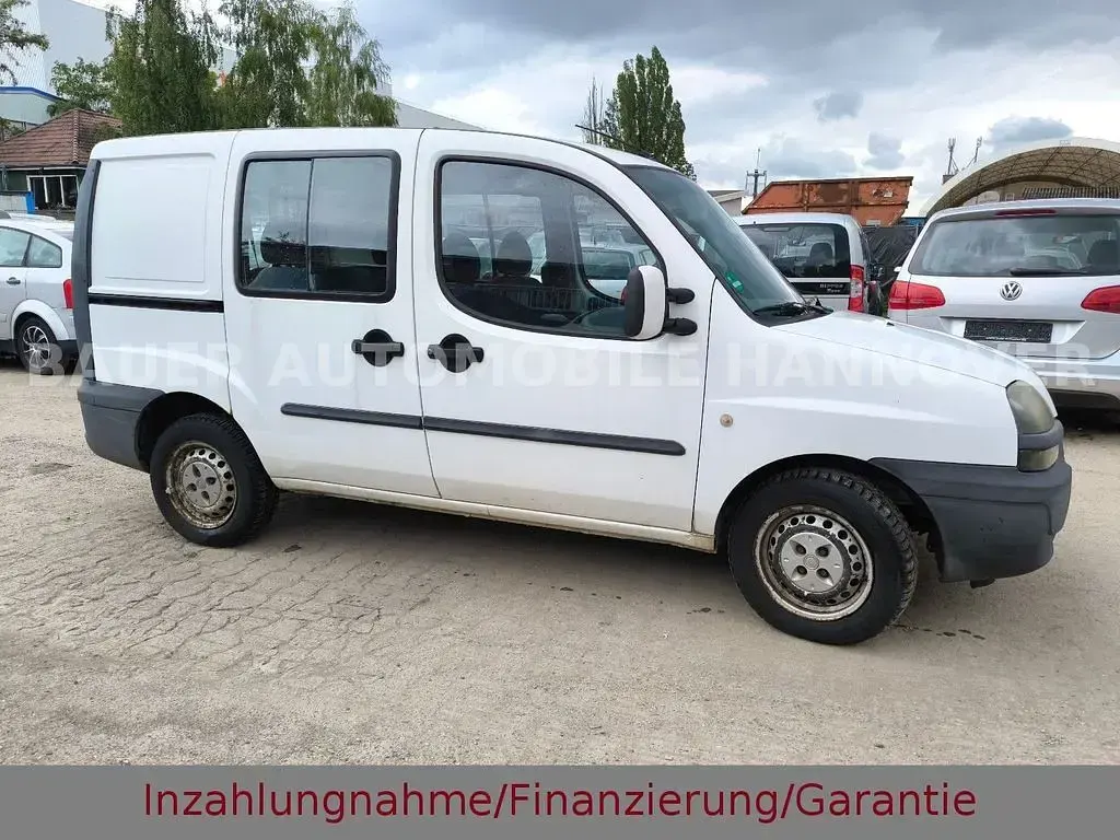 Gebraucht Fiat Doblò 105 PS (77 kW) 2004 Weiß Van / Kleinbus