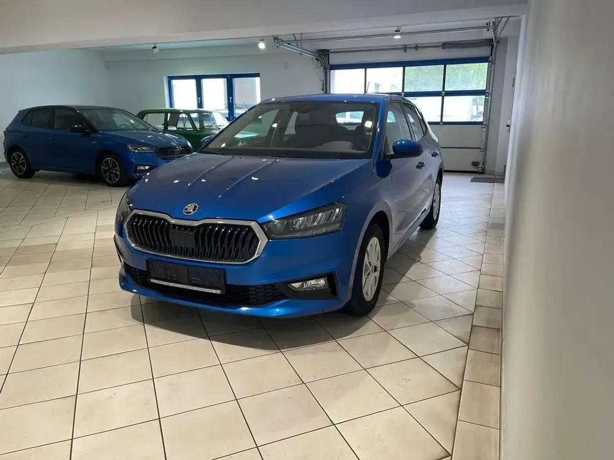 Gebraucht Skoda Fabia Selection 95 PS (69 kW) 2025 Blau Kleinwagen