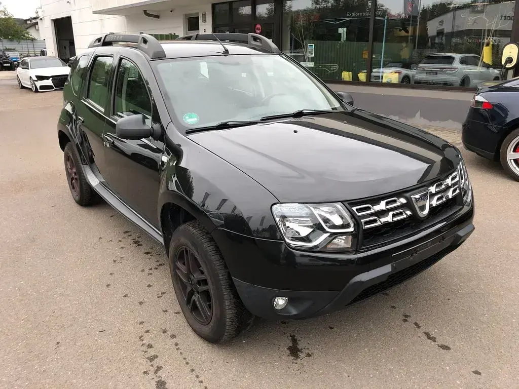 Gebraucht Dacia Duster Lauréate 125 PS (91 kW) 2015 Schwarz SUV